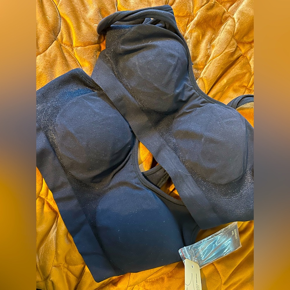 Two Shapermint bras size small